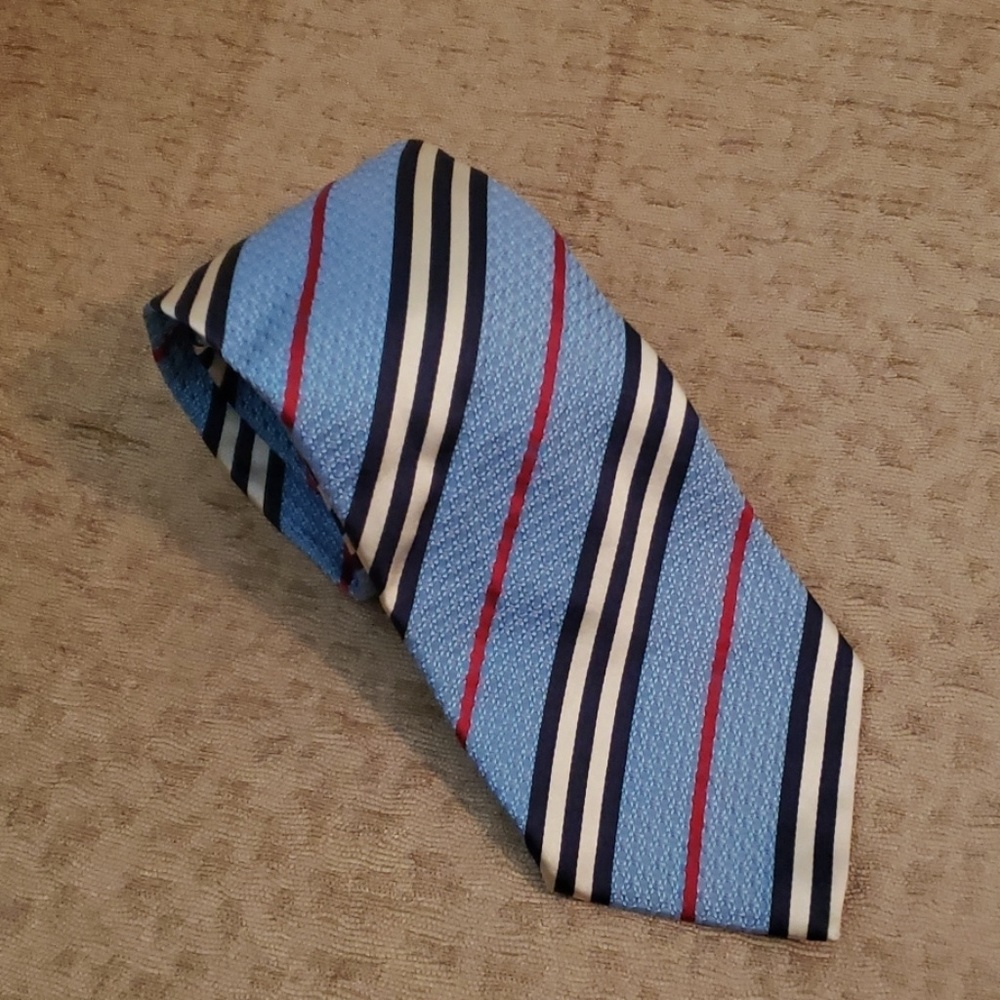 BURBERRY blue striped tie